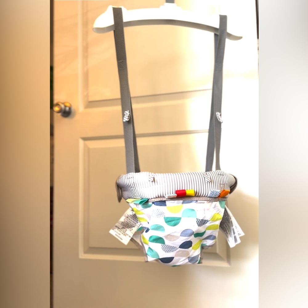 Baby doorframe jumper